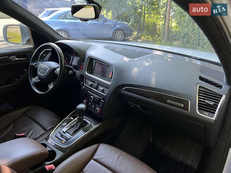 Внедорожник / Кроссовер Audi Q5 2013 в Львове
