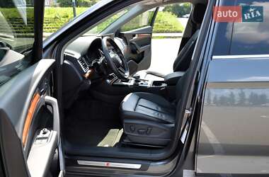 Внедорожник / Кроссовер Audi Q5 2022 в 