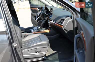 Внедорожник / Кроссовер Audi Q5 2022 в 