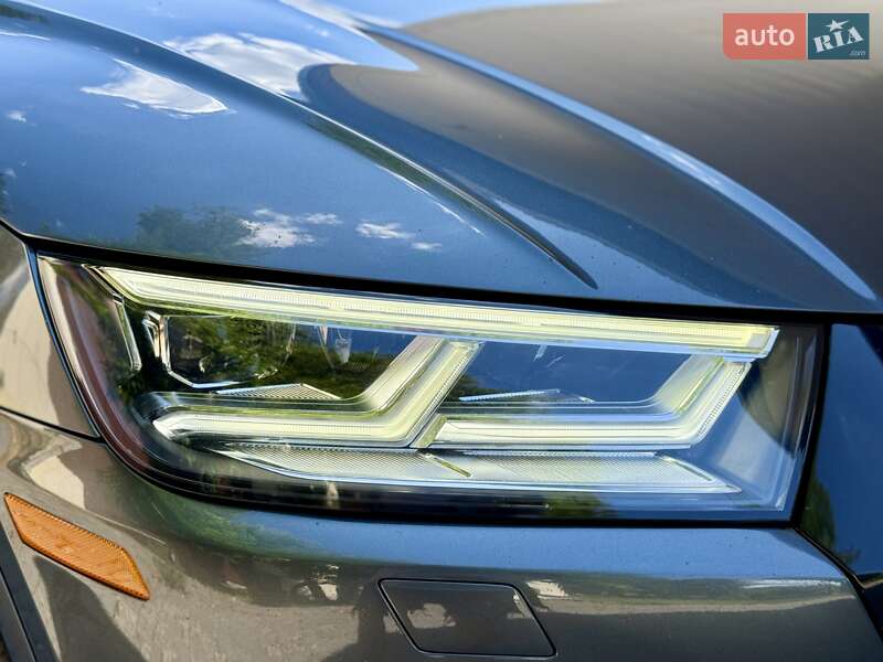 Внедорожник / Кроссовер Audi Q5 2020 в Днепре