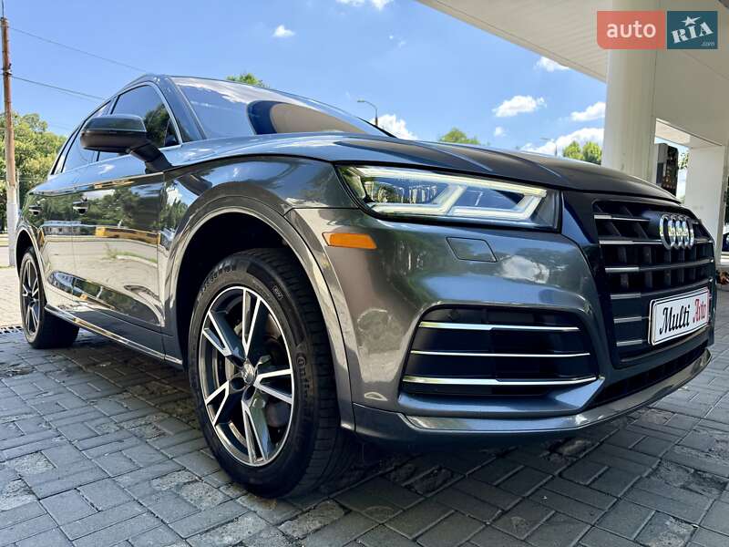 Внедорожник / Кроссовер Audi Q5 2020 в Днепре