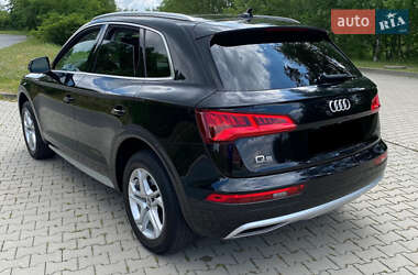 Внедорожник / Кроссовер Audi Q5 2018 в 