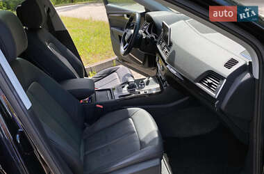 Внедорожник / Кроссовер Audi Q5 2018 в 