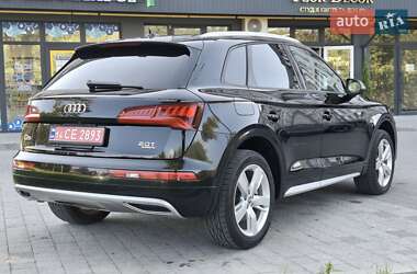 Внедорожник / Кроссовер Audi Q5 2017 в 