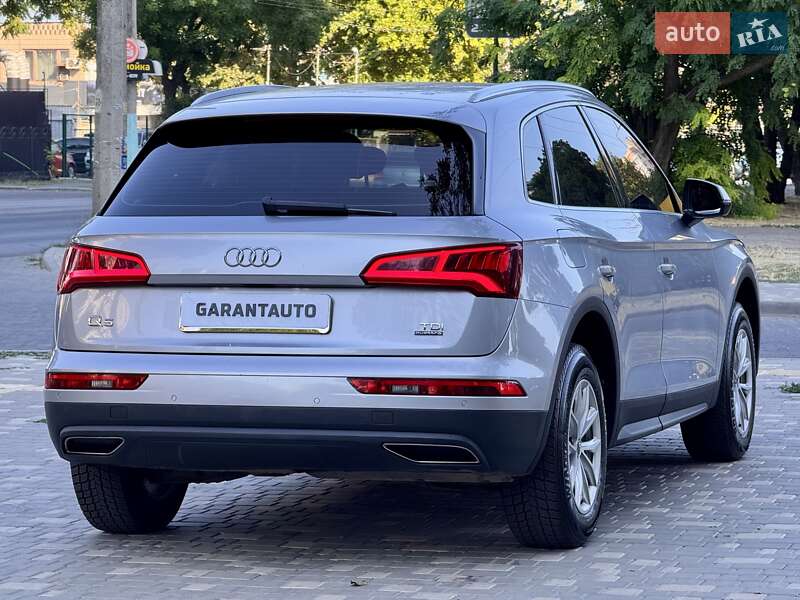 Позашляховик / Кросовер Audi Q5 2017 в Одесі