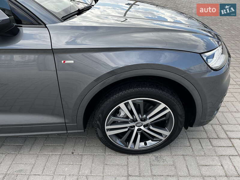 Внедорожник / Кроссовер Audi Q5 2020 в Запорожье