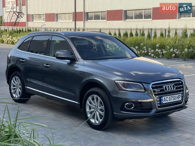 Внедорожник / Кроссовер Audi Q5 2015 в 