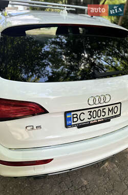 Позашляховик / Кросовер Audi Q5 2016 в 