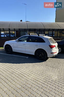 Позашляховик / Кросовер Audi Q5 2016 в 