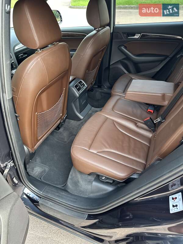 Внедорожник / Кроссовер Audi Q5 2016 в Киеве