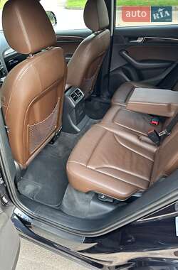 Внедорожник / Кроссовер Audi Q5 2016 в 