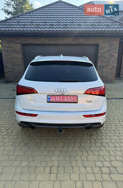 Внедорожник / Кроссовер Audi Q5 2016 в 