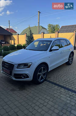Внедорожник / Кроссовер Audi Q5 2016 в 