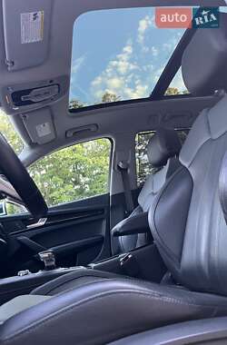 Внедорожник / Кроссовер Audi Q5 2019 в 