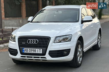 Внедорожник / Кроссовер Audi Q5 2011 в 