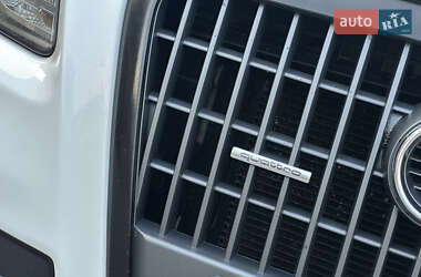 Внедорожник / Кроссовер Audi Q5 2011 в 