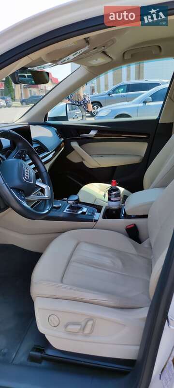 Внедорожник / Кроссовер Audi Q5 2019 в Харькове