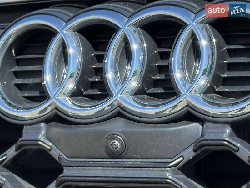 Внедорожник / Кроссовер Audi Q5 2024 в Киеве