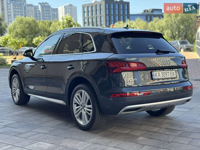 Внедорожник / Кроссовер Audi Q5 2017 в Киеве