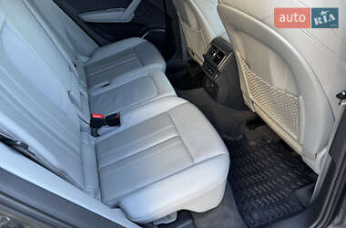 Внедорожник / Кроссовер Audi Q5 2017 в 