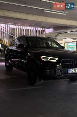 Позашляховик / Кросовер Audi Q5 2017 в 