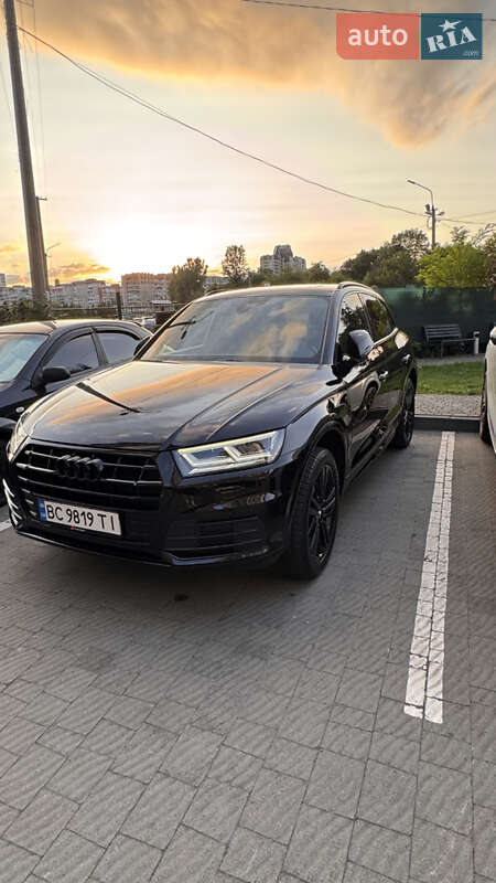 Внедорожник / Кроссовер Audi Q5 2017 в Львове