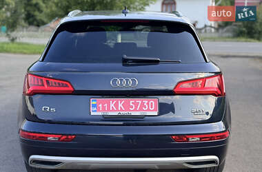 Внедорожник / Кроссовер Audi Q5 2017 в 
