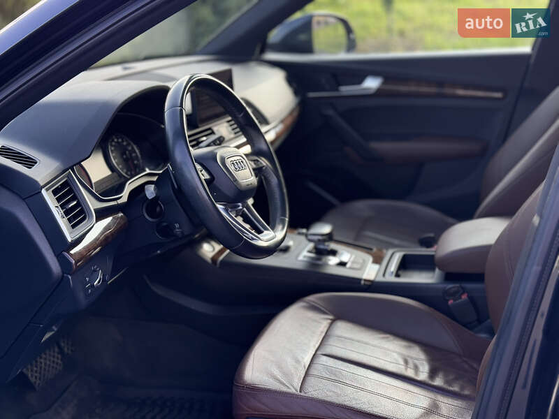 Внедорожник / Кроссовер Audi Q5 2017 в Коломые