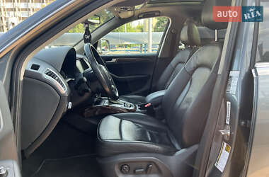 Внедорожник / Кроссовер Audi Q5 2012 в 