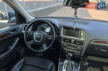 Внедорожник / Кроссовер Audi Q5 2012 в 