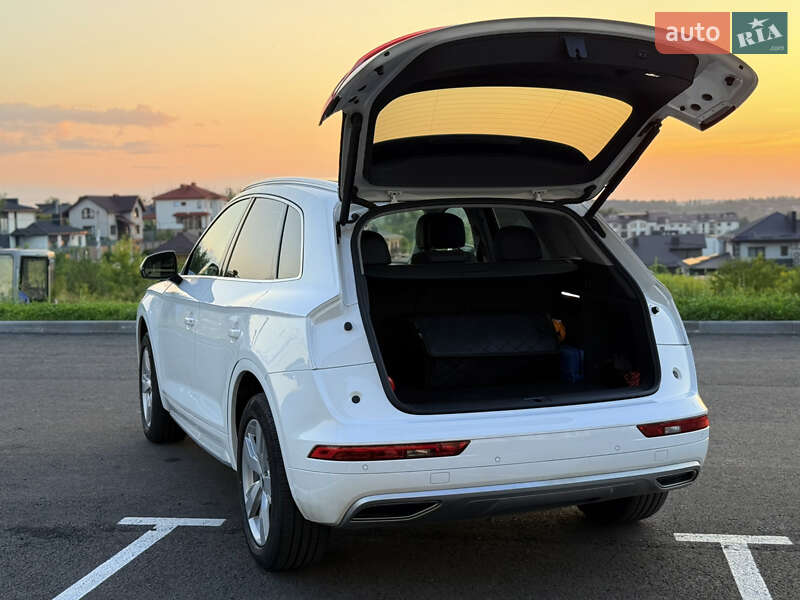 Внедорожник / Кроссовер Audi Q5 2017 в Ровно фото 32 Внедорожник / Кроссовер Audi Q5 2017 в Ровно