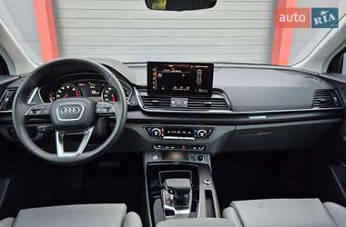 Внедорожник / Кроссовер Audi Q5 2023 в 