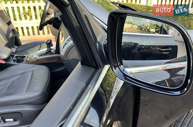 Внедорожник / Кроссовер Audi Q5 2012 в 