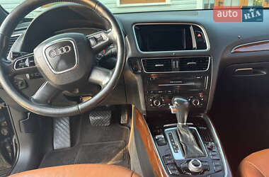 Внедорожник / Кроссовер Audi Q5 2011 в 