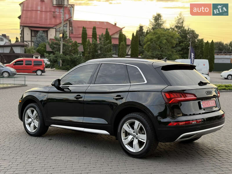 Внедорожник / Кроссовер Audi Q5 2017 в Хмельницком