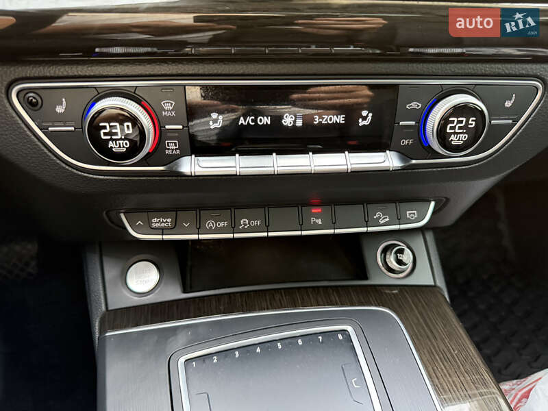 Внедорожник / Кроссовер Audi Q5 2017 в Хмельницком