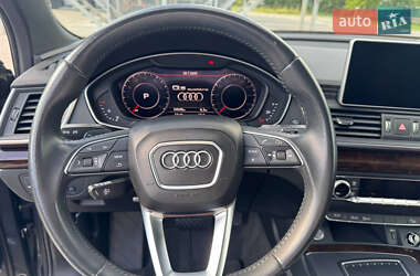 Внедорожник / Кроссовер Audi Q5 2018 в 