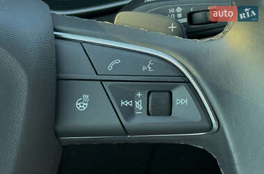 Внедорожник / Кроссовер Audi Q5 2021 в 
