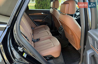 Внедорожник / Кроссовер Audi Q5 2021 в 