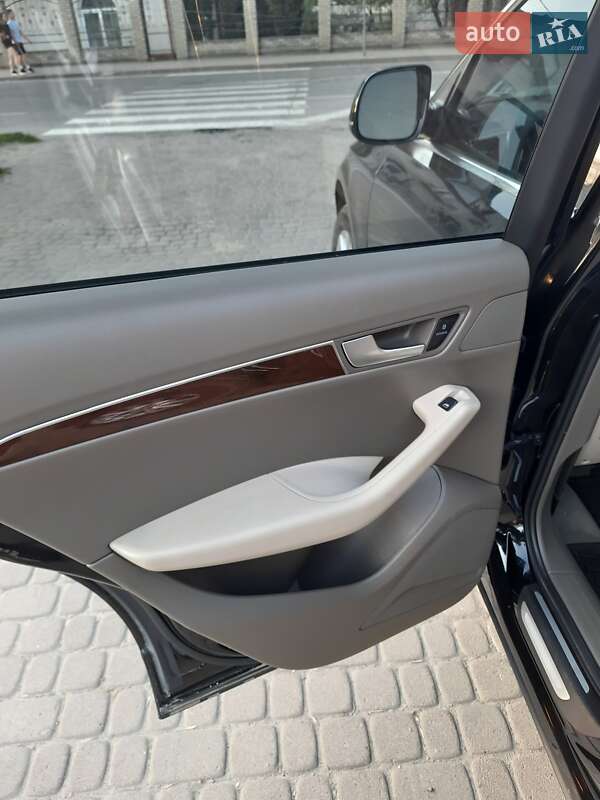 Внедорожник / Кроссовер Audi Q5 2011 в Ивано-Франковске