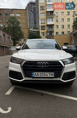 Позашляховик / Кросовер Audi Q5 2017 в Києві