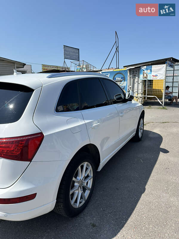 Позашляховик / Кросовер Audi Q5 2011 в Кременчуці