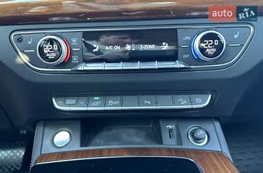 Внедорожник / Кроссовер Audi Q5 2022 в 