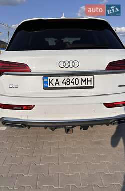 Внедорожник / Кроссовер Audi Q5 2022 в 