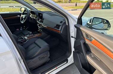 Внедорожник / Кроссовер Audi Q5 2022 в 