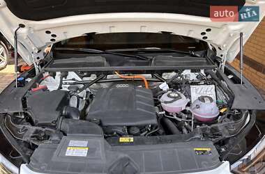 Внедорожник / Кроссовер Audi Q5 2022 в 