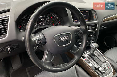 Внедорожник / Кроссовер Audi Q5 2015 в 
