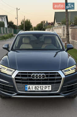 Внедорожник / Кроссовер Audi Q5 2017 в 