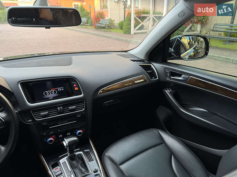 Внедорожник / Кроссовер Audi Q5 2016 в Стрые