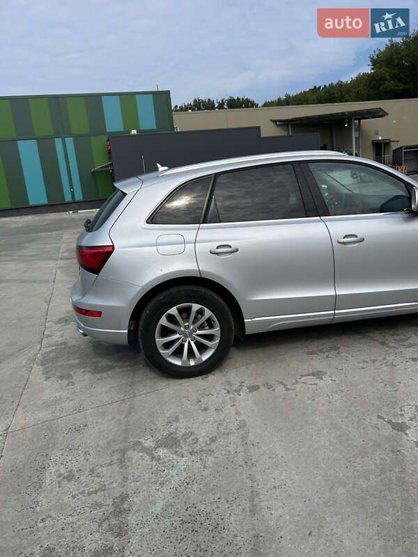 Внедорожник / Кроссовер Audi Q5 2013 в Дрогобыче